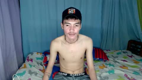 eryx online show from April 6, 6:52 pm