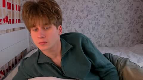 Nenedent online show from April 3, 10:28 pm