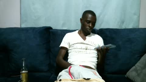 Snapshot of shikwekwe chatting on February 3, 10:54 pm Collorewamadeals online show from February 3, 10:54 pm