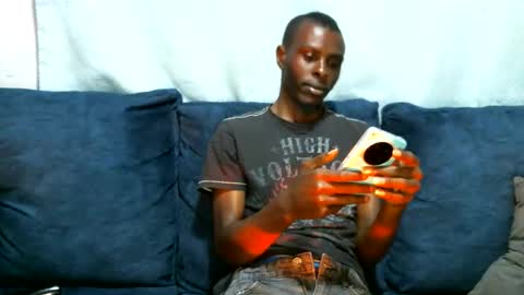 Snapshot of shikwekwe chatting on October 13, 10:38 pm Collorewamadeals online show from October 13, 10:38 pm