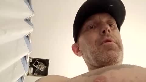 shmuellewis81 online show from June 7, 7:26 am