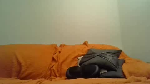 showherenow online show from April 19, 6:02 am