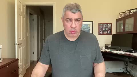 Chicago Guy online show from April 11, 10:13 pm