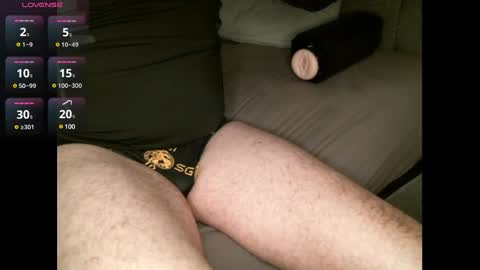 Snapshot of showoffjay46 chatting on January 13, 12:41 am showofjay online show from January 13, 12:41 am
