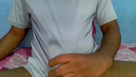 shyeyes online show from February 26, 4:03 am