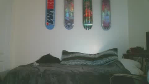 shyboyhugecum2020 online show from January 10, 6:18 am