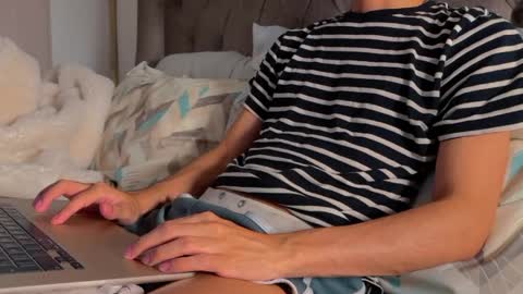 shydude666 online show from January 26, 8:45 pm