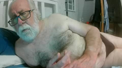 sillyoldman45221063 online show from July 21, 9:39 pm