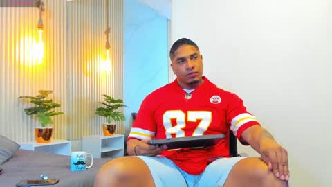 simeone_panda online show from December 21, 11:55 am