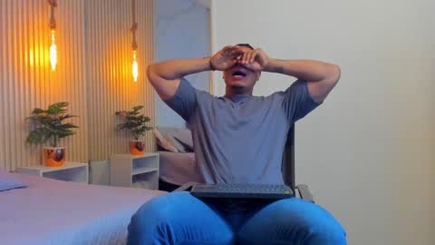 simeone_panda online show from December 10, 11:32 am