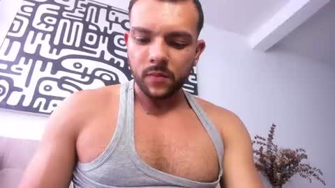Simn online show from June 12, 8:28 pm