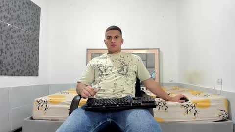 SIMON KELER online show from February 1, 12:09 am