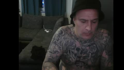 sinalco1975 online show from April 14, 1:17 am