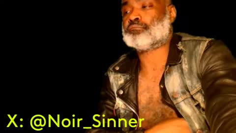 Snapshot of sinnernoir chatting on January 26, 4:20 am My Name Is..............................John online show from January 26, 4:20 am