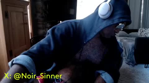 Snapshot of sinnernoir chatting on October 7, 12:53 pm My Name Is..............................John online show from October 7, 12:53 pm