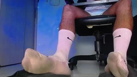 only foot                         worshipers here online show from November 9, 6:39 am