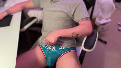 Sir Daddy McQween online show from December 18, 8:43 am