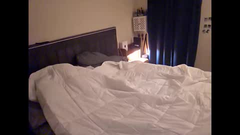 sirrockos online show from April 19, 5:07 am