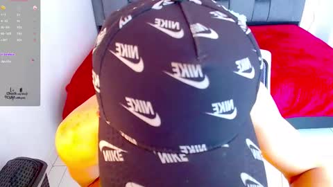 skinny_bigcock20 online show from October 31, 11:30 pm