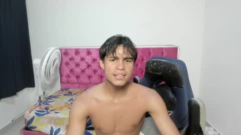 sam online show from June 2, 4:35 am