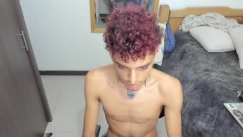 skinnypipe15 online show from November 7, 6:39 am