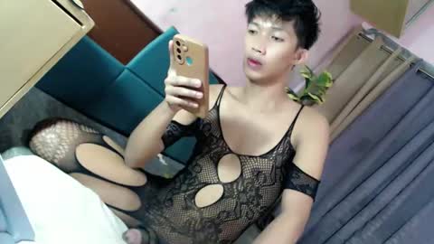 skwammy cock69 online show from March 24, 5:56 am