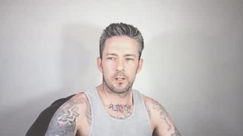 SkylarGrey online show from April 12, 6:15 am