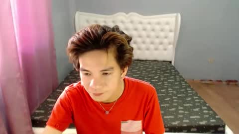 skyler online show from April 7, 4:56 am