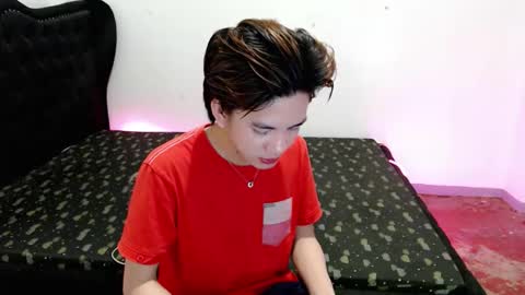 skyler online show from April 11, 4:43 pm