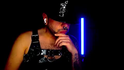 Slick online show from January 12, 5:44 am