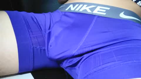 slimhungyvng online show from April 15, 7:58 pm