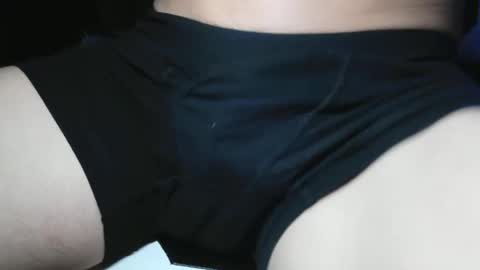 slimhungyvng online show from April 7, 4:56 am