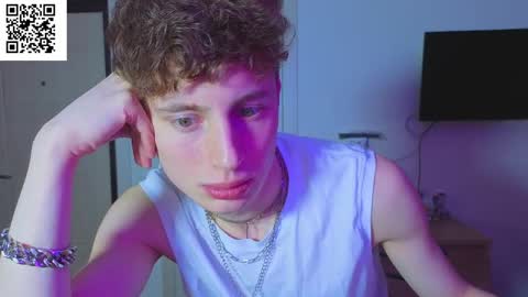 sluttsavage online show from April 2, 12:46 pm