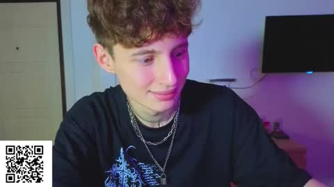 sluttsavage online show from March 27, 8:26 am