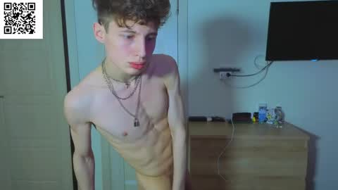 sluttsavage online show from April 3, 12:57 pm