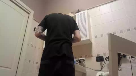 smallone8825 online show from April 9, 5:52 pm