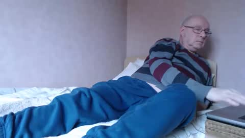 Steve online show from February 12, 12:44 pm