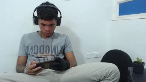 benja online show from February 3, 10:54 pm