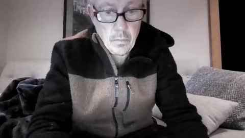 smoothdad493288 online show from September 28, 1:31 pm