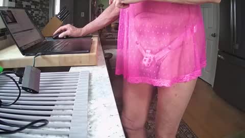 smthbtm53 online show from March 15, 3:40 pm