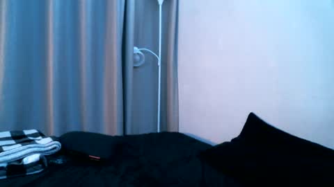 snow92jake online show from July 19, 9:37 am