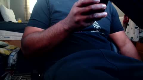 softhands89 online show from June 3, 10:06 am