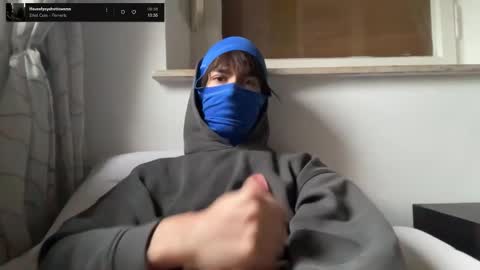 sonny_moore_ online show from January 13, 7:57 am