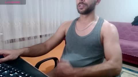 luis online show from December 15, 9:23 pm