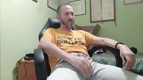 Manu  online show from February 17, 6:51 pm