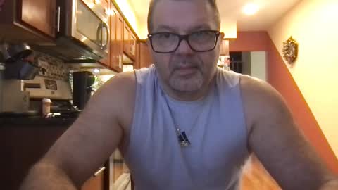 Snapshot of spike69old chatting on January 20, 3:39 pm spike69old online show from January 20, 3:39 pm