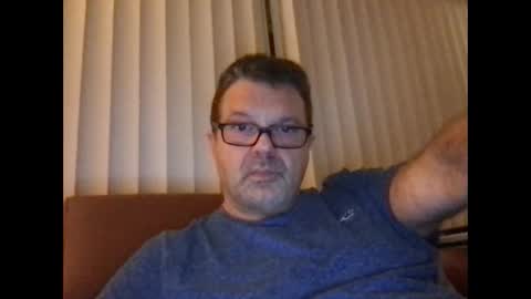 Snapshot of spike69old chatting on December 7, 1:04 am spike69old online show from December 7, 1:04 am