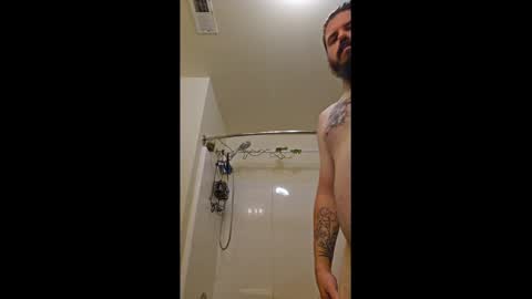 Snapshot of squ1rtl3cb chatting on September 11, 10:47 am squ1rtl3cb online show from September 11, 10:47 am