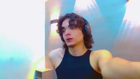 ethan online show from October 22, 2:32 pm