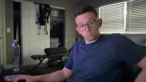 Jose online show from April 8, 9:34 pm